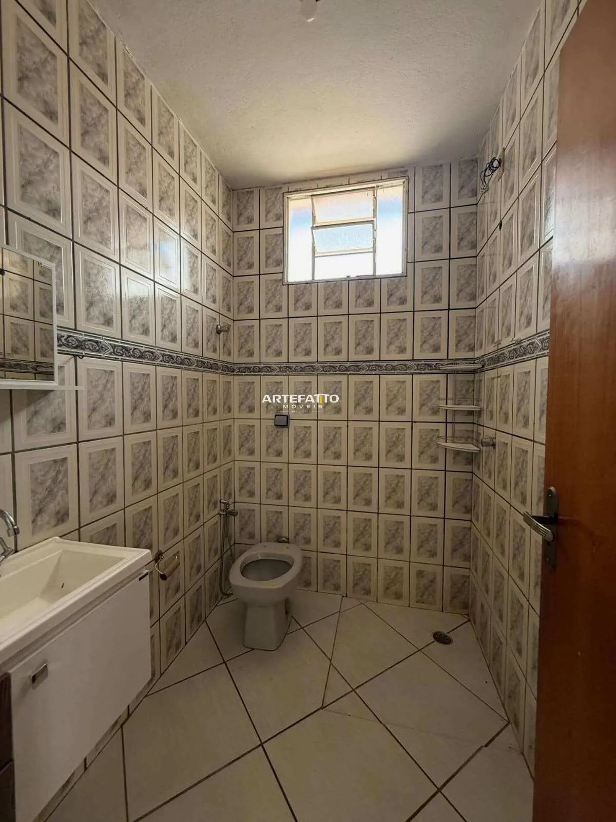 Imagem OPORTUNIDADE DE CASA NO RESIDENCIAL CHICO NECA EM TERRENO INTEIRO