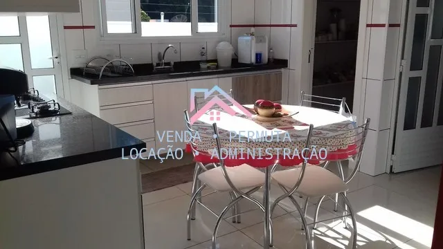 Imagem Casa à venda Jardim Colônia - Área útil 290 m2 com 3 dormitórios sendo 1 suíte - 4 vagas - Jundiaí /