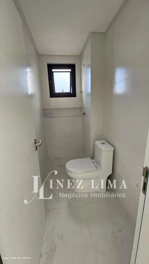 Imagem Apartamento 3 dormitórios para Venda em Itapema, Meia Praia, 3 dormitórios, 2 suítes, 3 banheiros, 2 vagas