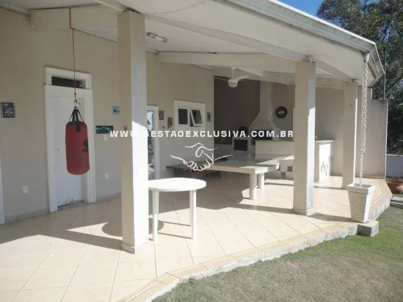 Imagem CHÁCARA Condomínio 4 Suítes, Piscina com bar molhado Campo de Futebol.