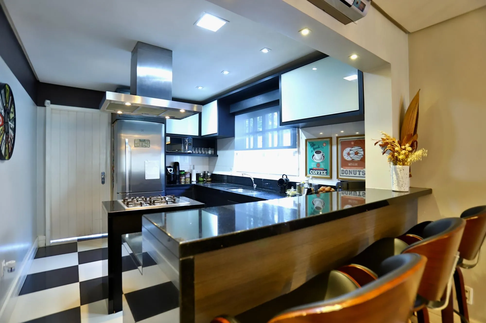 Imagem Casa mobiliada com suíte, patio e espaço gourmet completo