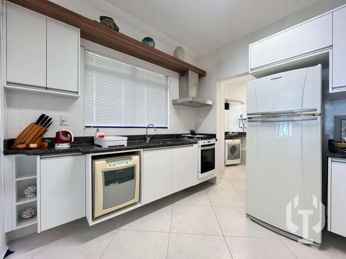 Imagem Apartamento Frente Mar Mobiliado Pronto Para Morar em Meia Praia