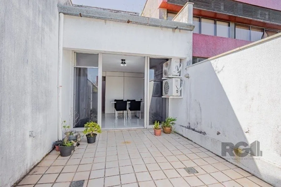 Imagem Excelente cobertura comercial de 79m² com 2 banheiros.