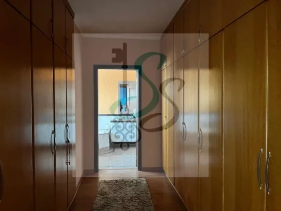 Imagem Venda de Sobrado de Luxo na Vila Brandina, Campinas-SP 4 Quartos, 2 Suítes, 329 m² Imperdível!