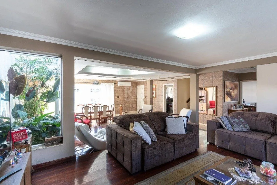 Imagem Casa para Venda - 256.5m², 3 dormitórios, sendo 1 suites, 2 vagas - Espirito Santo