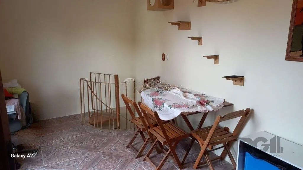 Imagem Casa 3 dormitórios no bairro Rubem Berta