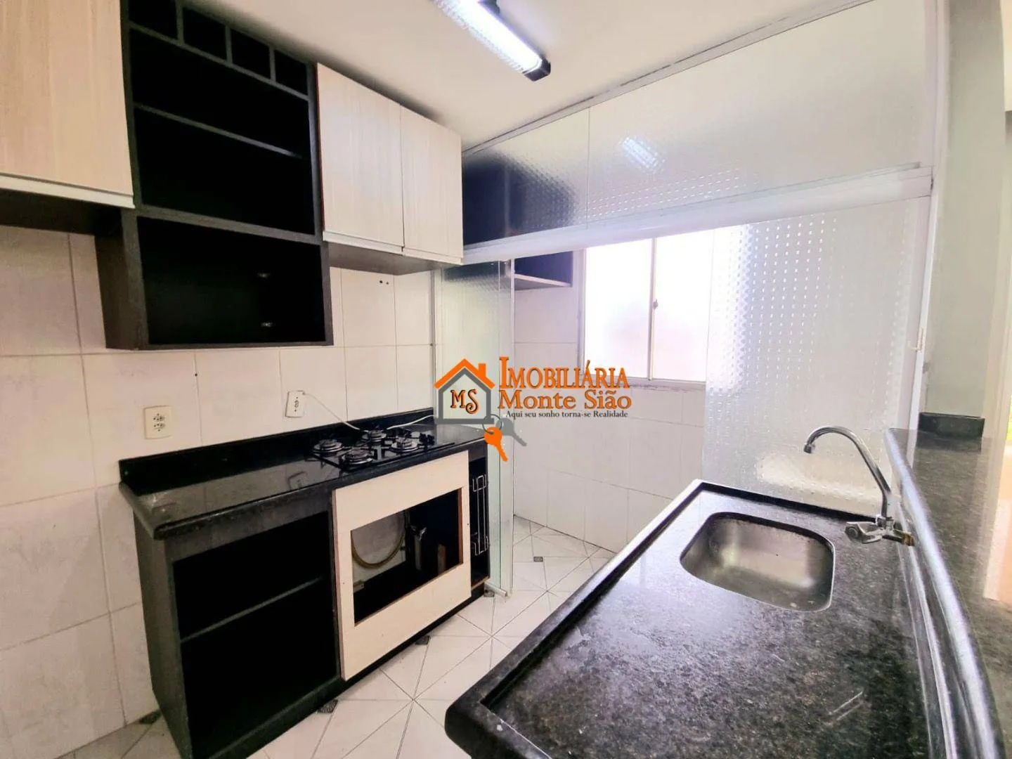 Imagem Apartamento com 2 dormitórios à venda, 45 m² por R$ 249.000,00 - Água Chata - Guarulhos/SP