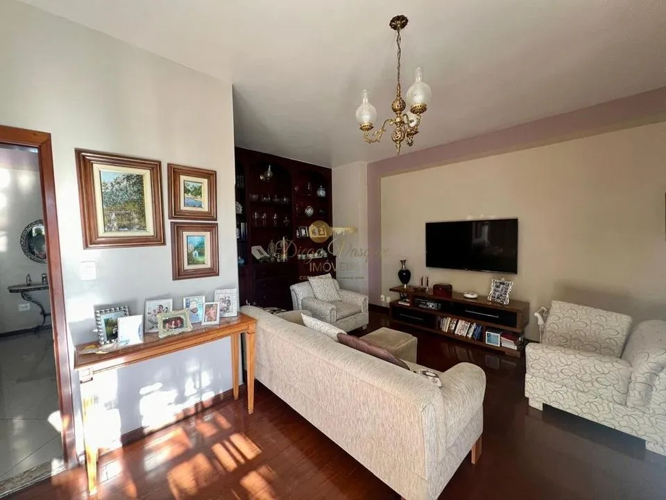 Imagem Casa para Venda no bairro Várzea