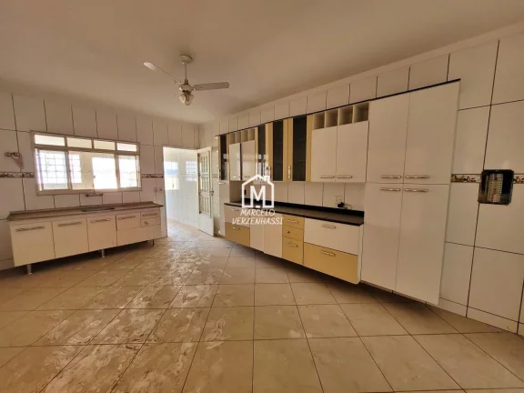Imagem Residencial e Comercial para Venda em Limeira / SP no bairro Vila Cristóvam