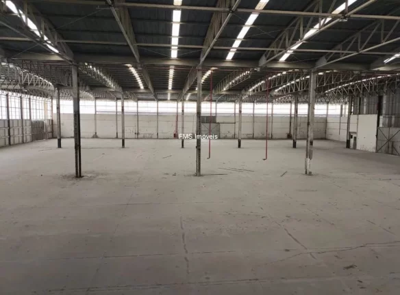 Imagem Galpão com 7500m2 em Barueri