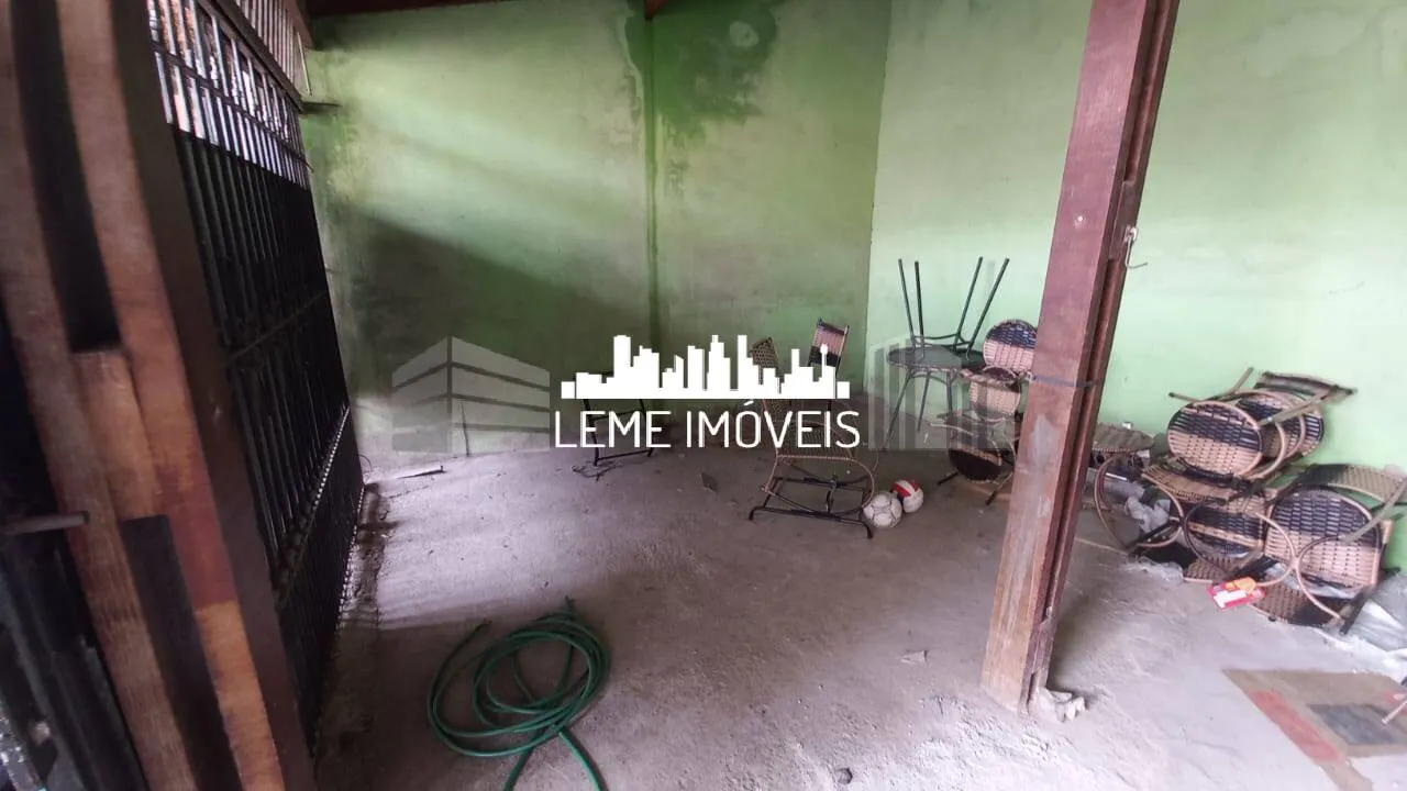 Imagem CASA TÉRREA EM TERRENO MEDINDO 250,00M²