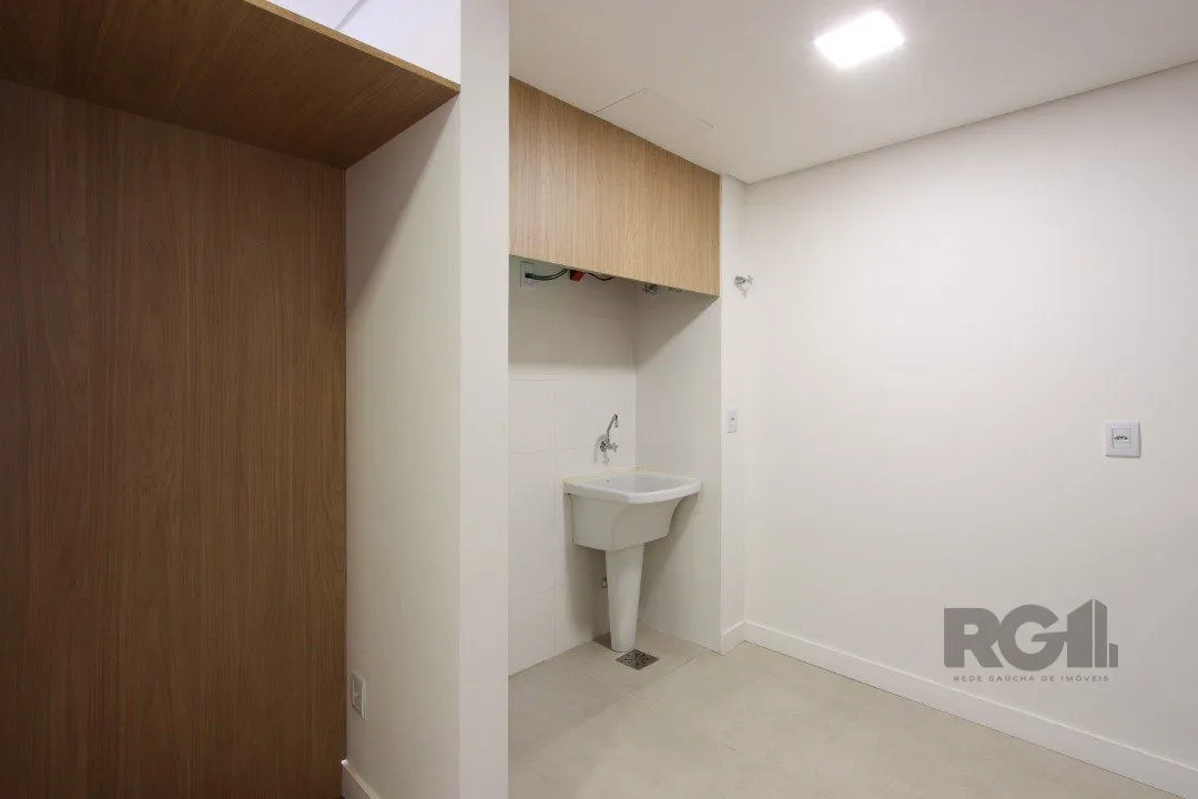 Imagem Apartamento em Porto Alegre no Bairro Petrópolis, de 1 quarto, GARDEN , semi mobiliado