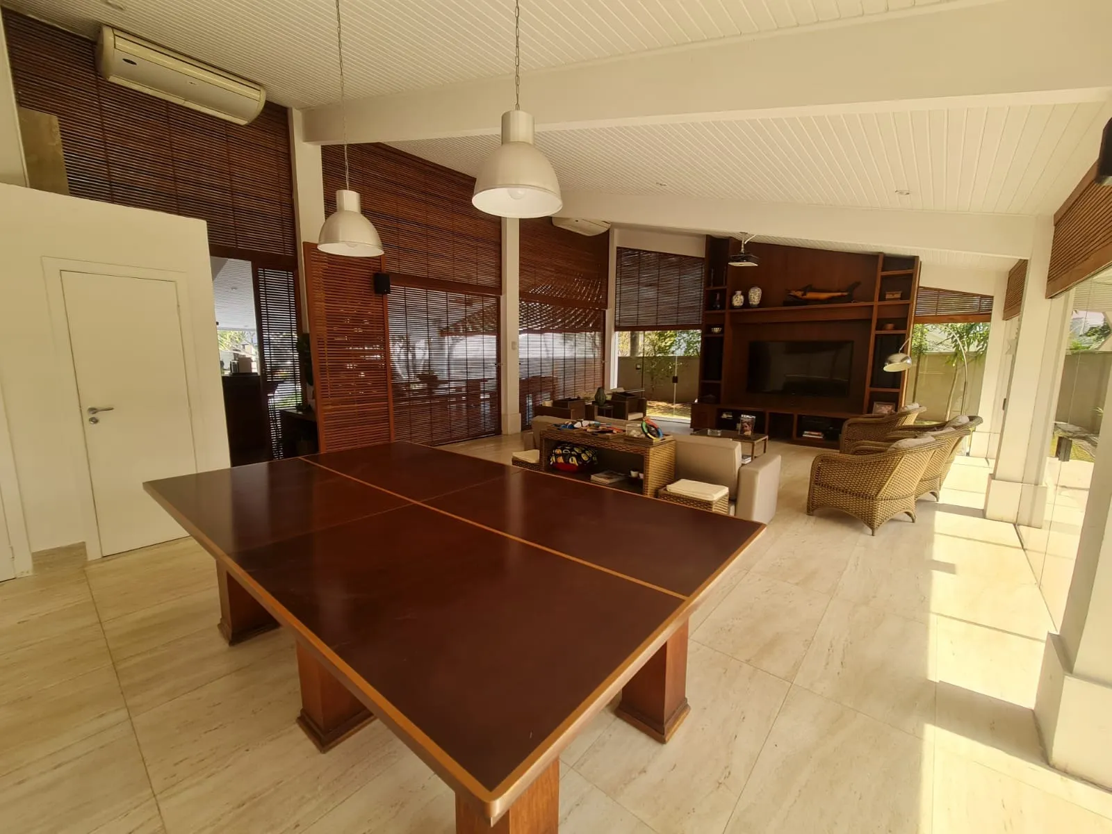Imagem Alphaville 1 - Casa em Condomínio com 4 suíte(s), 4 dormitórios(s) e 10 vaga(s) de garagem para venda