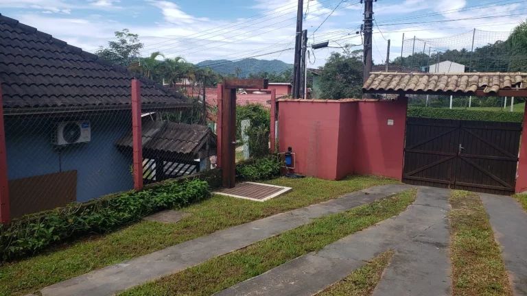 Imagem Sobrado com 3 dormitórios à venda, 155 m² por R$ 1.200.000,00 - Lagoinha - Ubatuba/SP