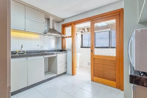 Imagem Vende-se apartamento com 3 quartos(1 suíte), 106m² e 2 vagas - Bela Vista