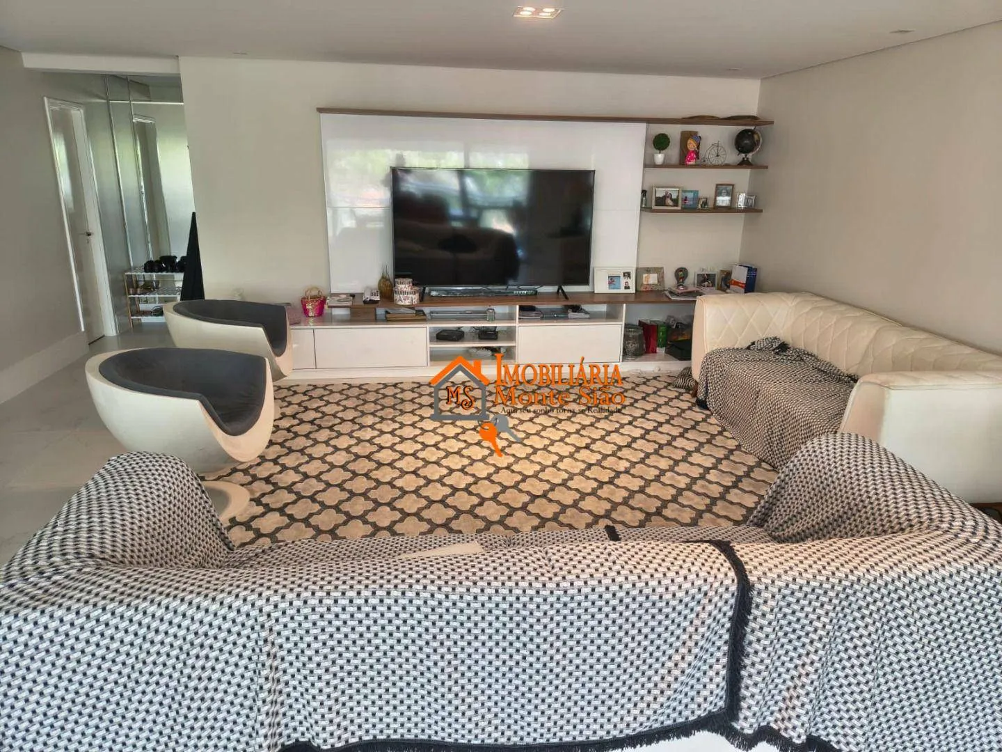 Imagem Apartamento com 4 dormitórios para alugar, 197 m² por R$ 17.600,00/mês - Jardim Santa Mena - Guarulhos/SP