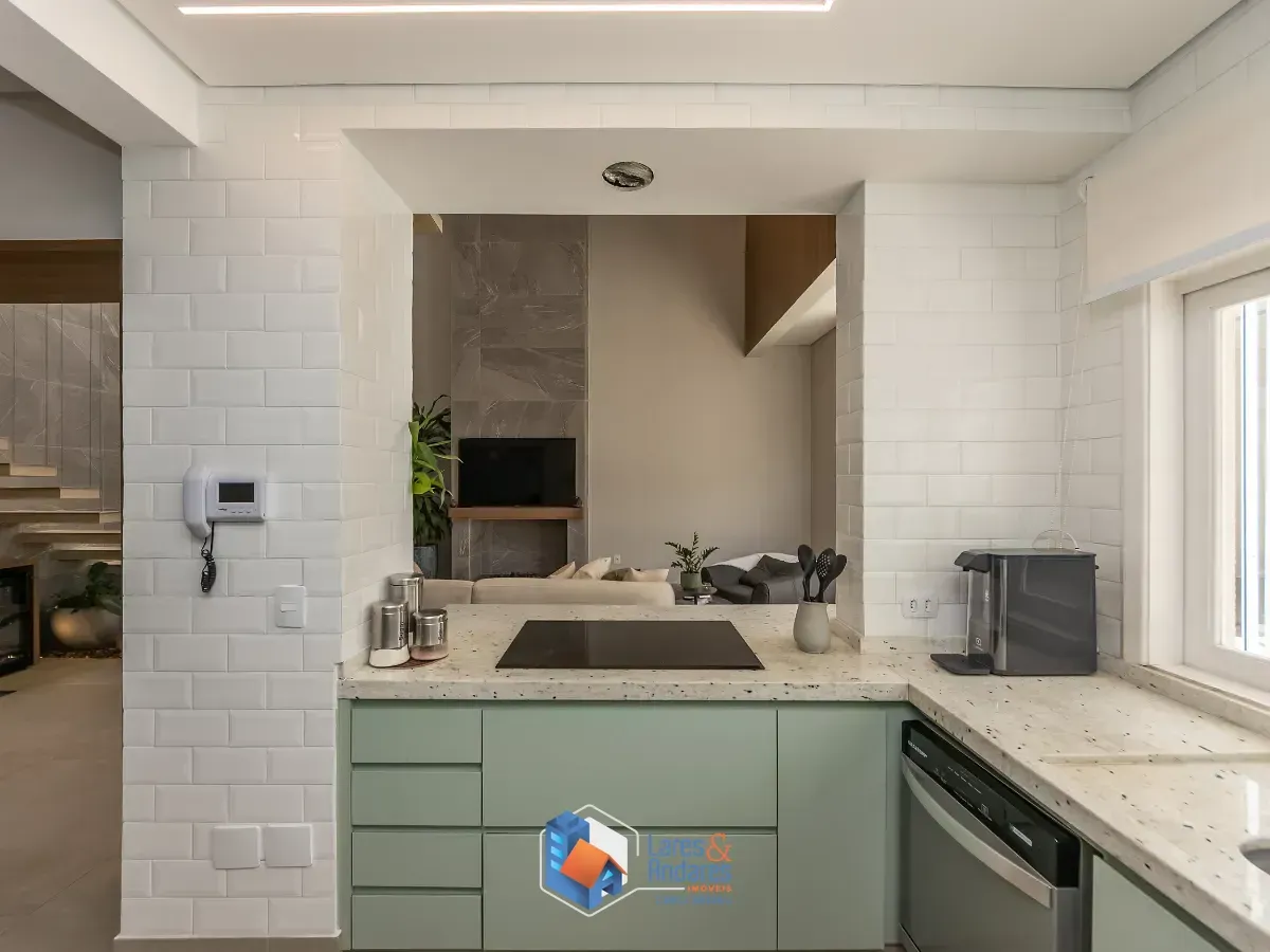 Imagem Casa para venda em Planalto Paulista com 4 quartos, sendo 2 suítes, 319m²