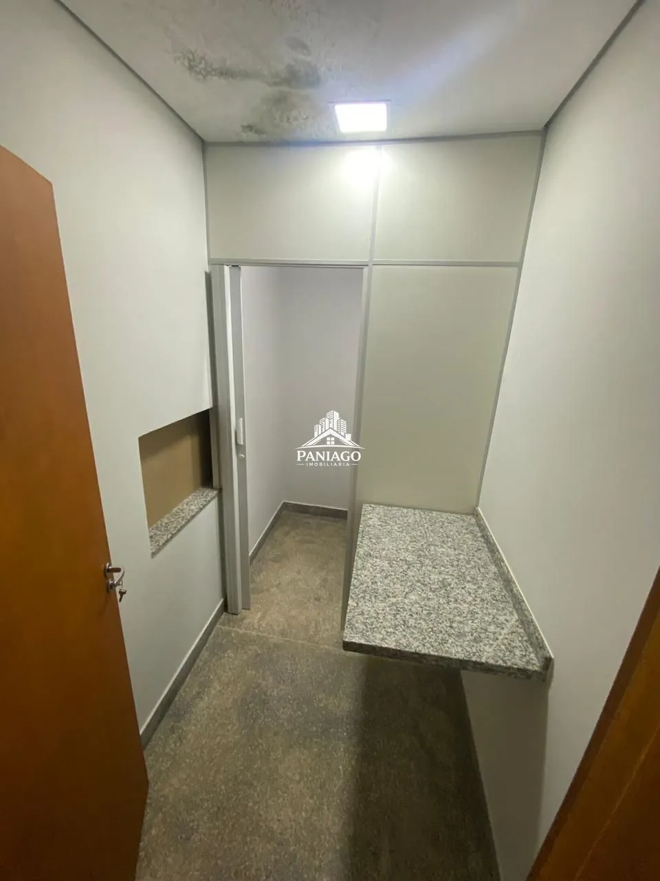 Imagem Imóvel Comercial para Locação | Fachada para Avenida de Grande Fluxo