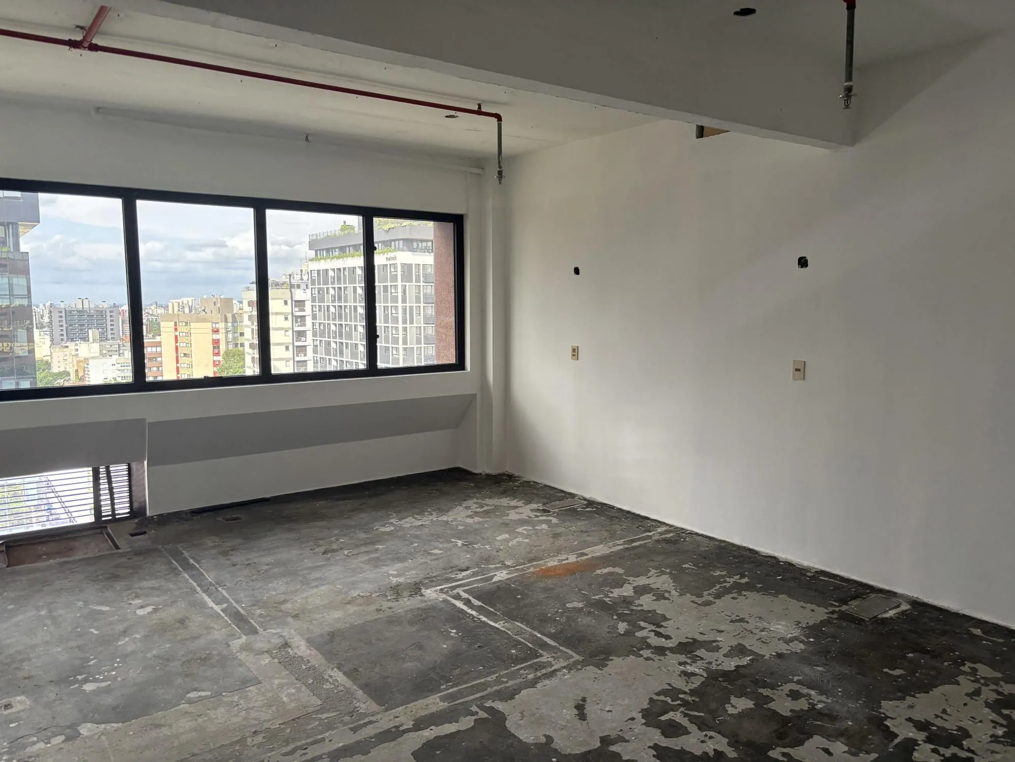Imagem Vende 7 salas com área privativa de 308,67m² no coração da nova Carlos Gomes