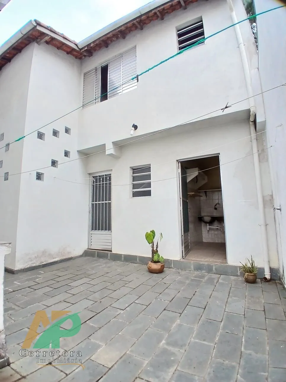Foto do imóvel: Casa à Venda em Santo Amaro: 3 Dorms (1 Suíte) + Edícula | Oportunidade Única!