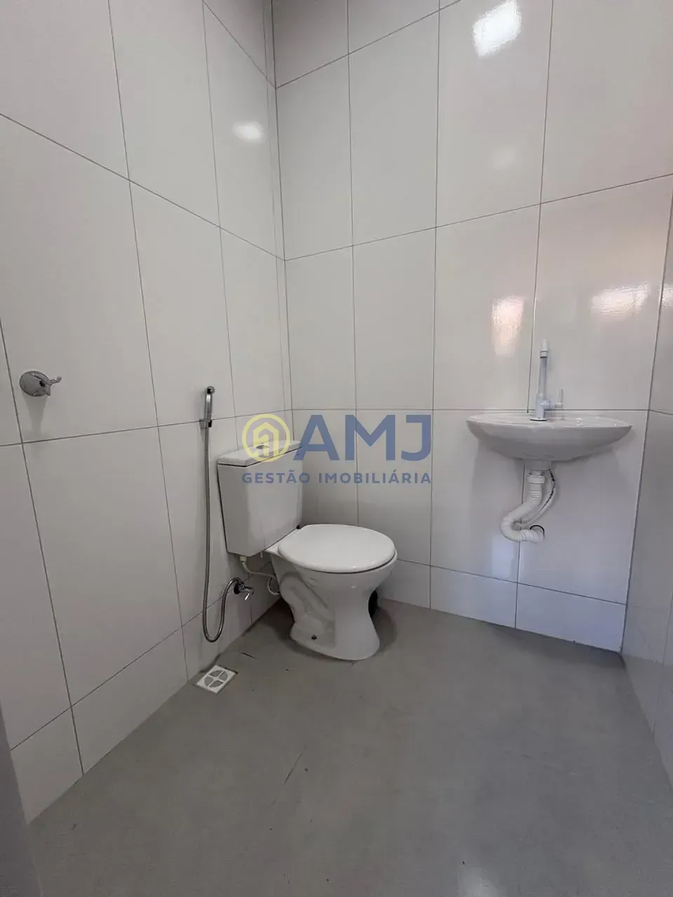 Imagem Casa Totalmente Reformada no Setor Orientville!