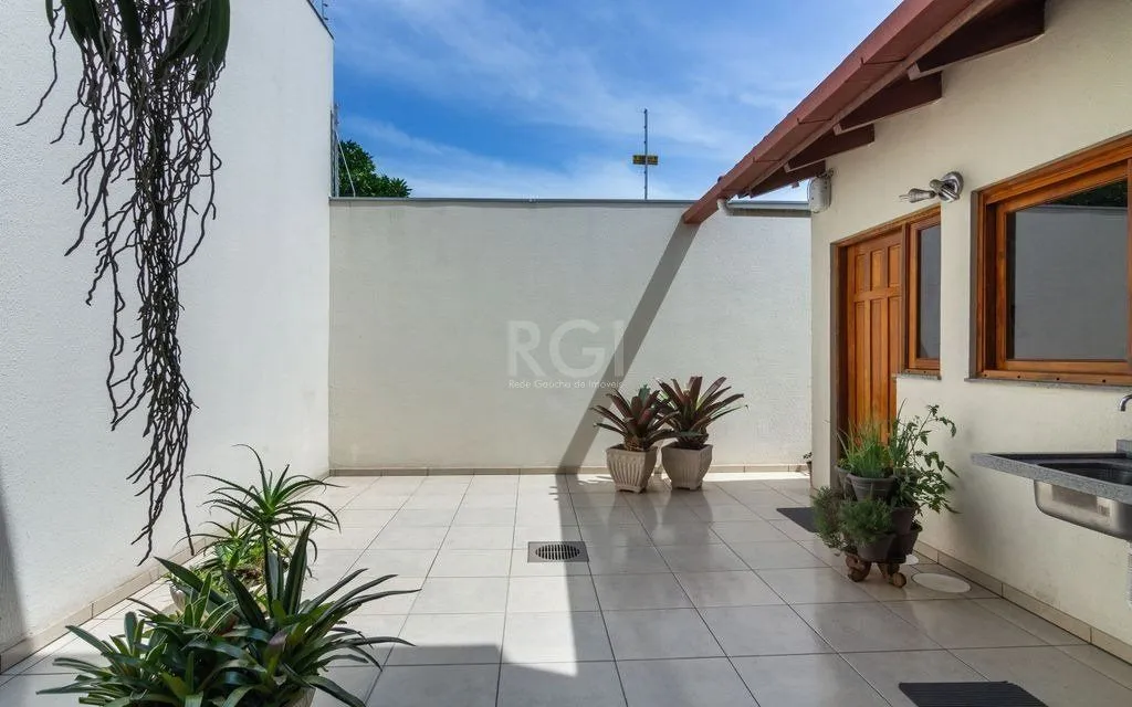 Imagem Casa Condominio de 3 dormitórios 3 vagas - bairro Nonoai