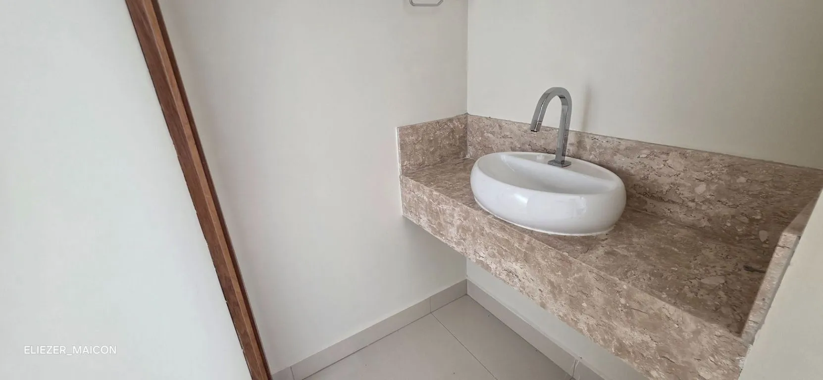 Imagem Casa a venda com 3 quartos no bairro Jardim Acacias em Poços de Caldas - MG