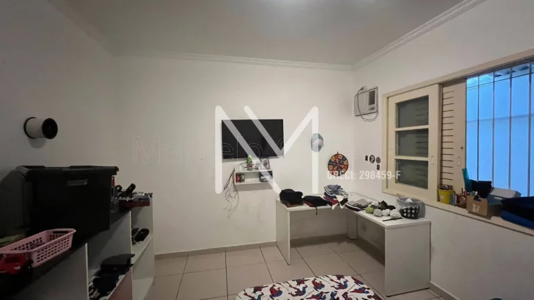 Imagem Casa à Venda 3 Quartos 1 Suíte 200m² - Bairro Monte Castelo