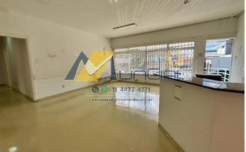Imagem Ampla Casa Comercial para Locação com 11 Salas, Acessibilidade e 5 Vagas
