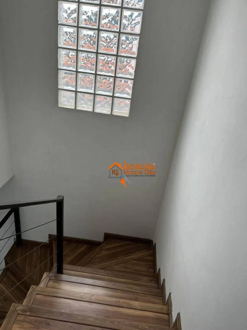 Imagem Sobrado com 5 dormitórios à venda, 700 m² por R$ 1.750.000,00 - Jardim Leila - Guarulhos/SP