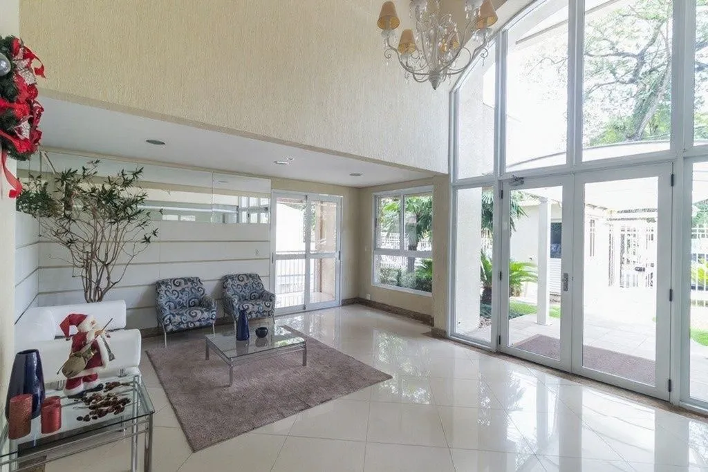 Imagem Vende-se apartamento com 2 quartos (1 suíte), 55m² e 2 vagas - Petrópolis