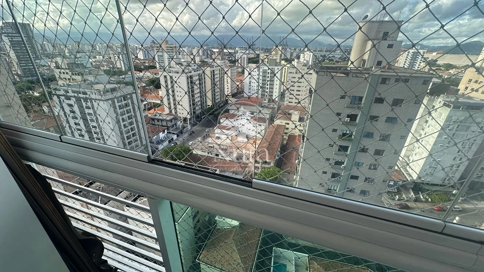 Imagem Apartamento de 2 quartos, 80m² no bairro Ponta da Praia, em Santos