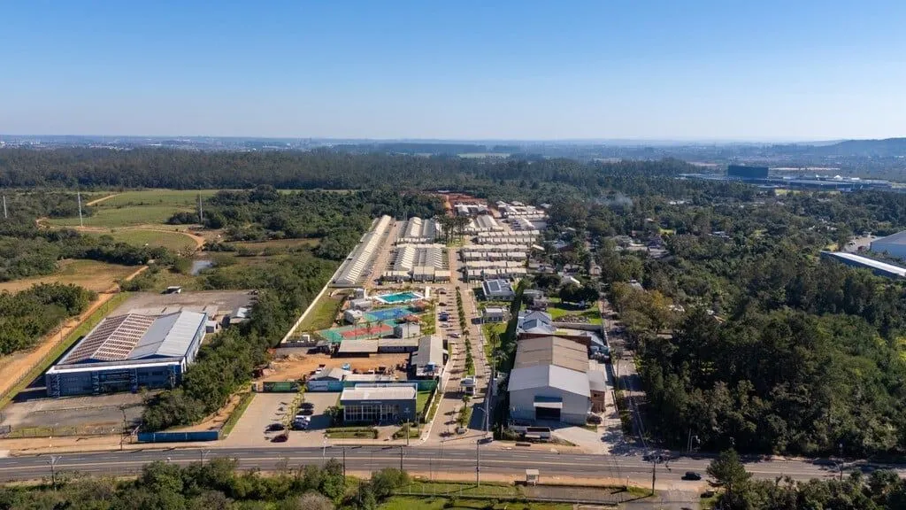 Imagem Casa de Condomínio em Sítio Túnel Verde