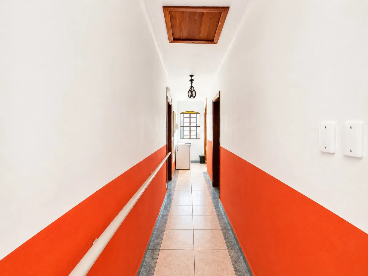 Imagem Casa comercial para venda em Suíssa, 470m2