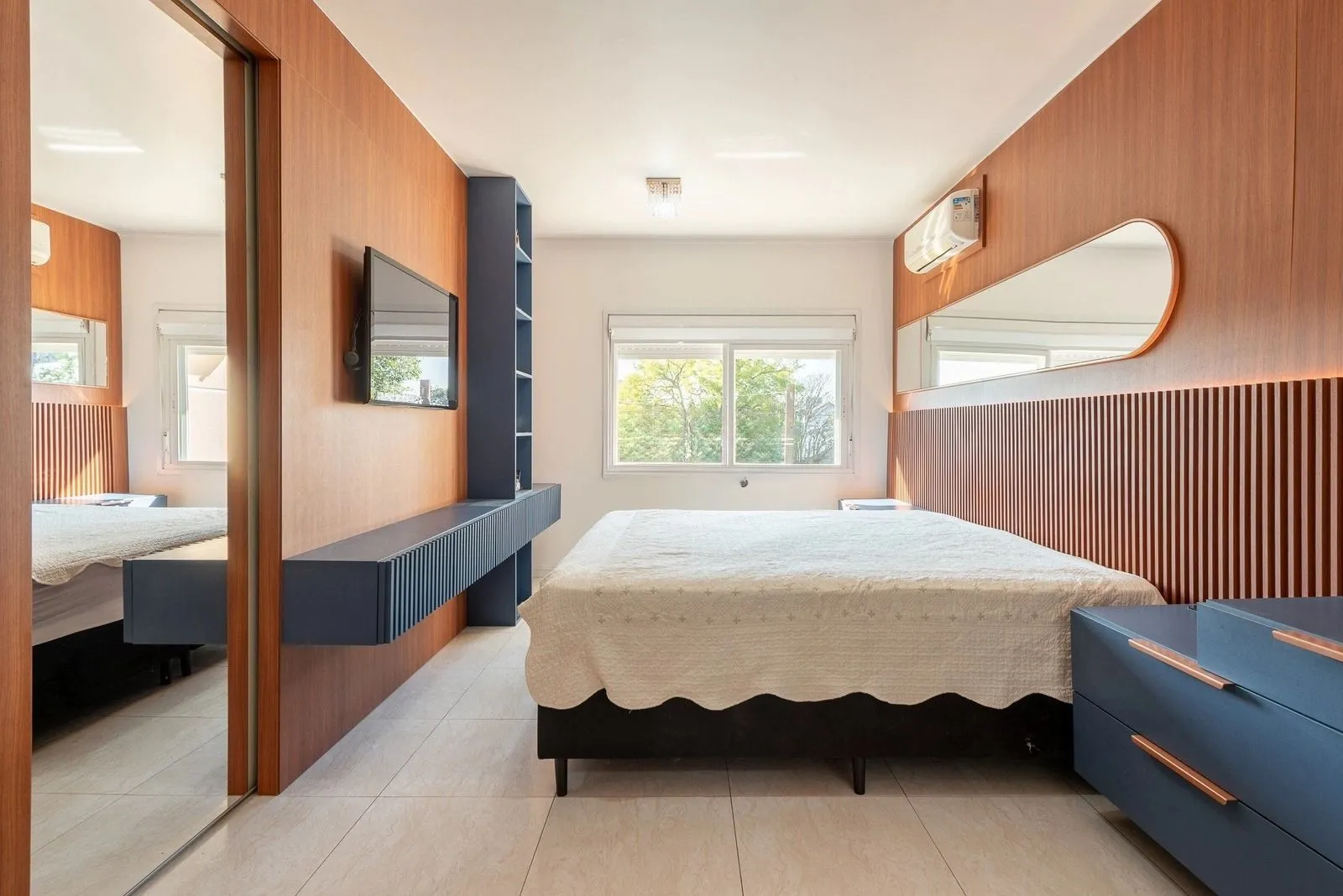 Imagem Sobrado moderno com 3 dor, suíte, piscina e espaço gourmet no Jardim Itu