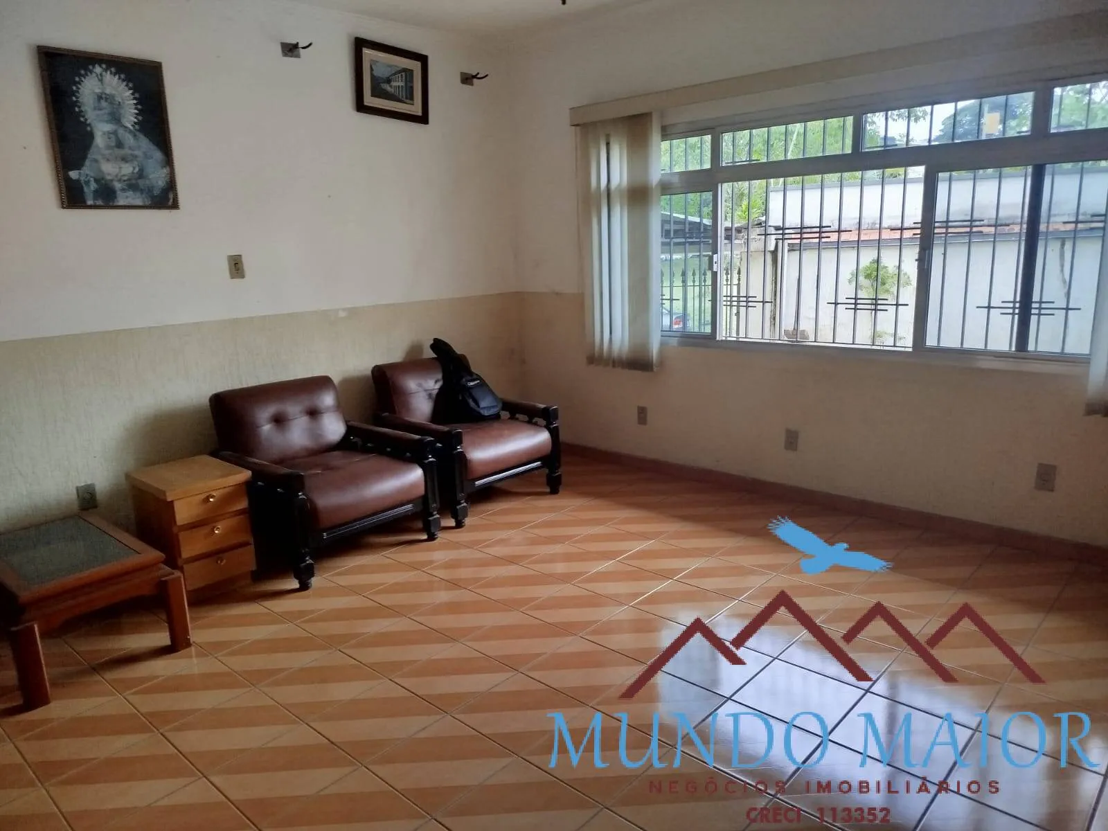 Imagem Oportunidade na Vila Gilda: Terreno Amplo com 2 Casas Térreas!
