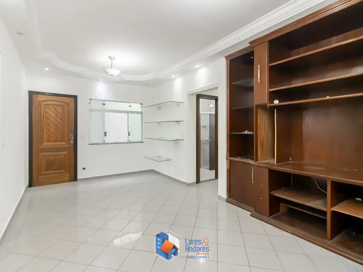 Imagem Casa para venda em Parque Maria Domitila com 5 quartos, sendo 2 suítes, 310m²