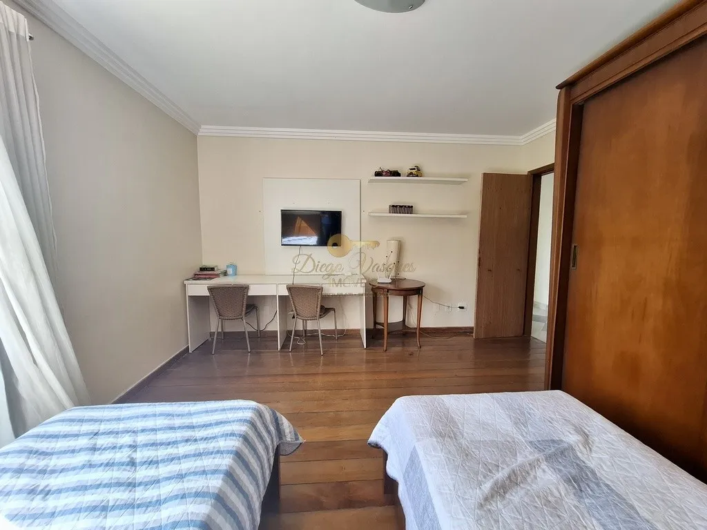 Imagem Casa em Condomínio para Venda em Teresópolis / RJ no bairro Green Valley