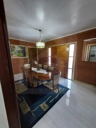 Imagem Casa em Botucatu - 490 m2 tr proximo ao Ginasio de esportes Municipal