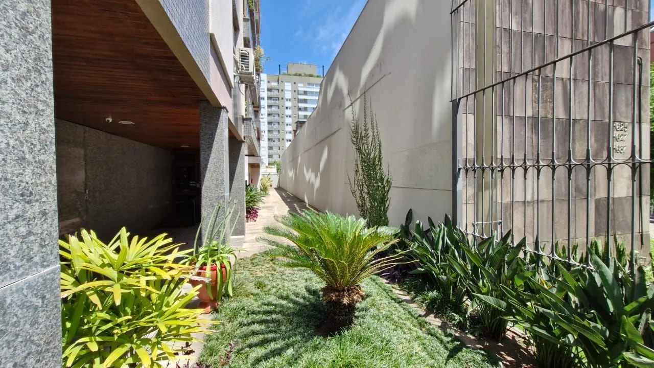 Imagem Apartamento na Av. Getulio Vargas com 3 dormitórios sendo uma suíte, 1 garagem