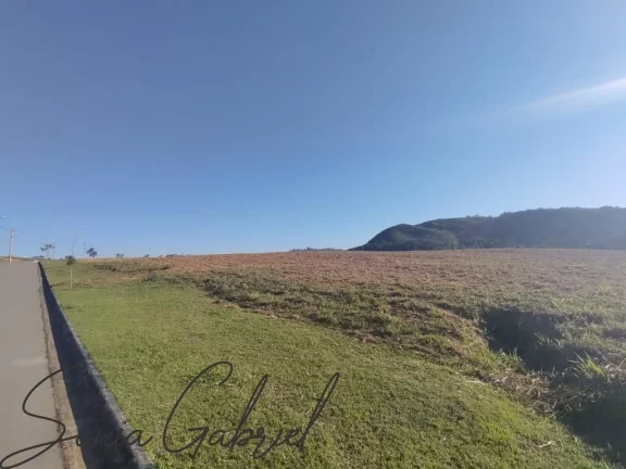 Imagem Terreno à venda no Condomínio Santa Mônica em Itupeva/SP.