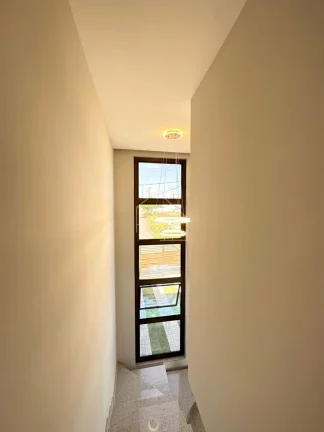 Imagem Casa Triplex em Morada de Laranjeiras