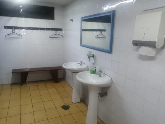 Imagem Vende-se imóvel comercial de 600m² com casa e academia conjugadas, próximo à USP!