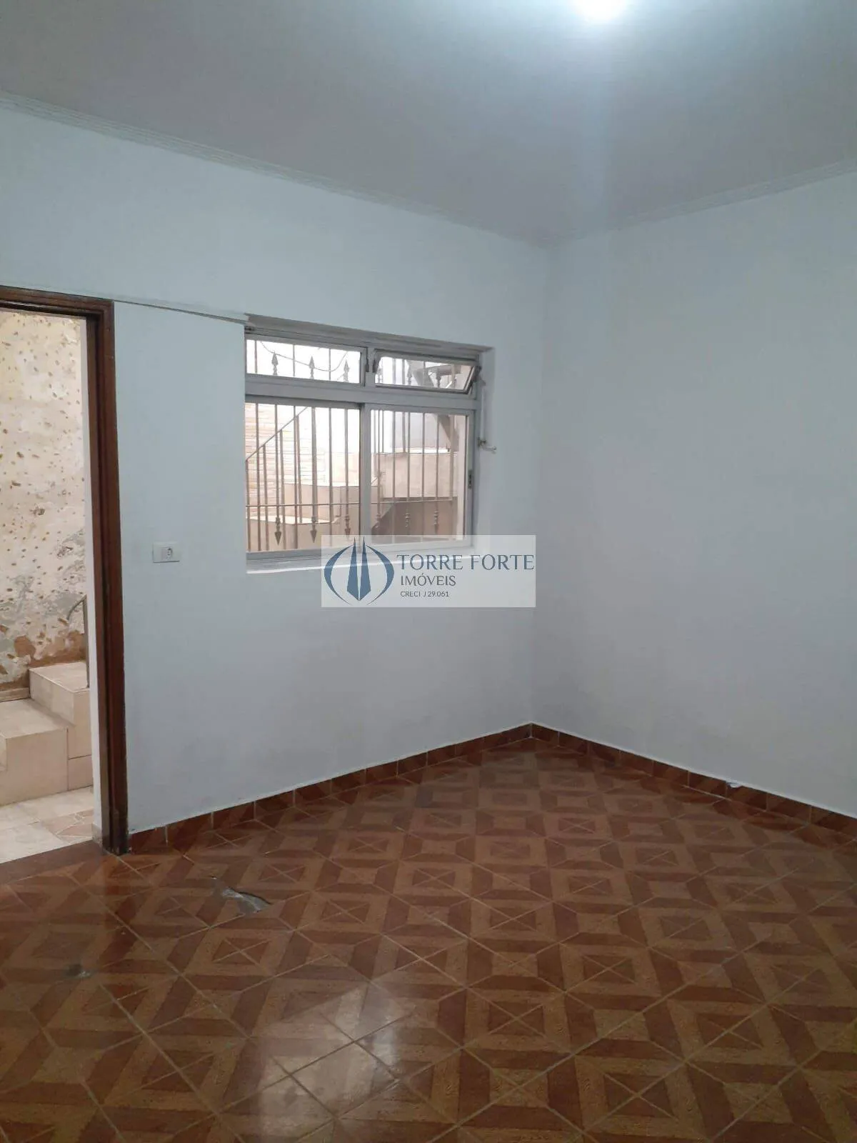 Imagem Casa Térrea, 180 m², 3 dormitórios sendo 2 suítes, Próximo AV ITINGUÇU