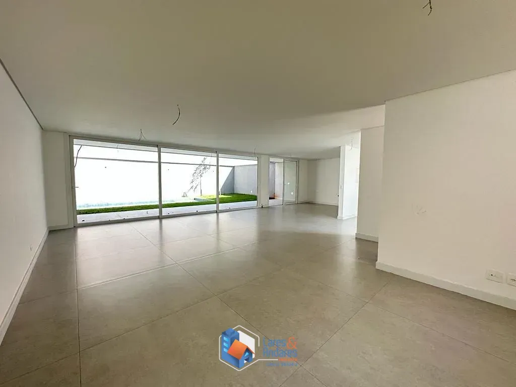 Imagem Casa em condomínio para venda em Campo Belo com 4 quartos, sendo 4 suítes, 401.12m²