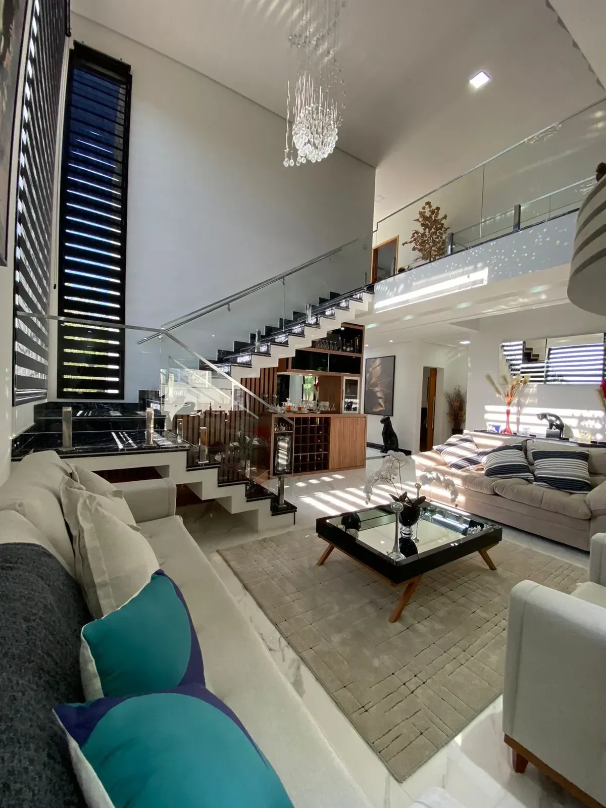 Foto do imóvel Casa com 5 Quartos à Venda, 450 m² em Alphaville Residencial Um, Barueri - SP