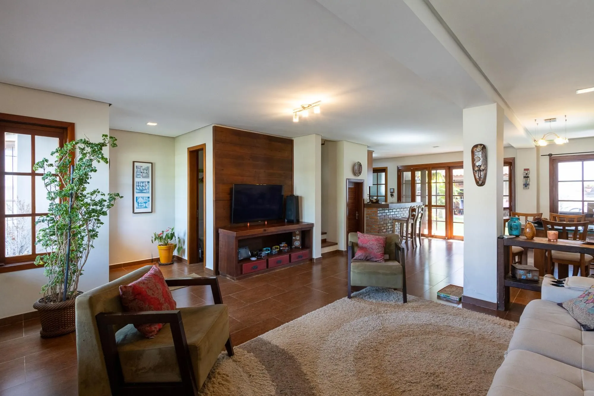 Imagem LINDA CASA NA HÍPICA