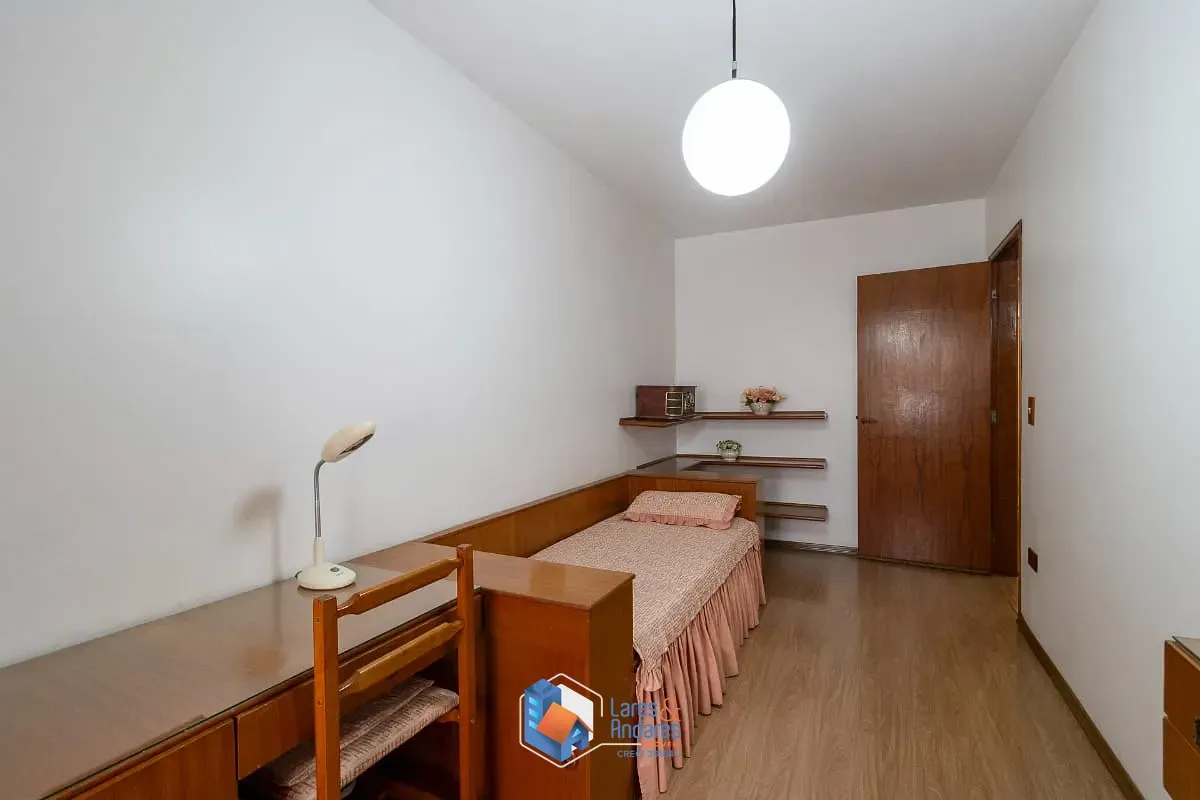 Imagem Casa para venda em Mirandópolis com 3 quartos, sendo 3 suítes, 284m²