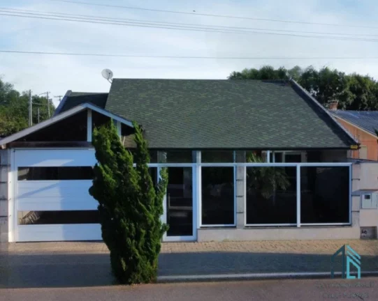 Imagem Casa com amplo terreno nos fundos de 364 m², 03 quartos c/suíte Bairro São José em Flores da Cunha RS