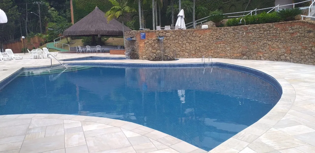 Imagem Apartamento à venda em Guarujá no condomínio Sorocotuba